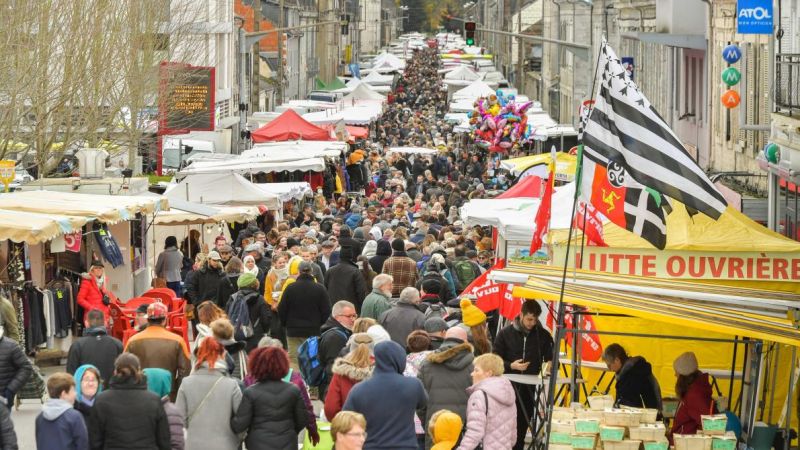 LA FOIRE AUX OIGNONS DE GIVET