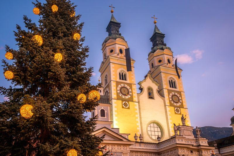 MAGIE DES MARCHÉS DE NOËL DANS LES DOLOMITES