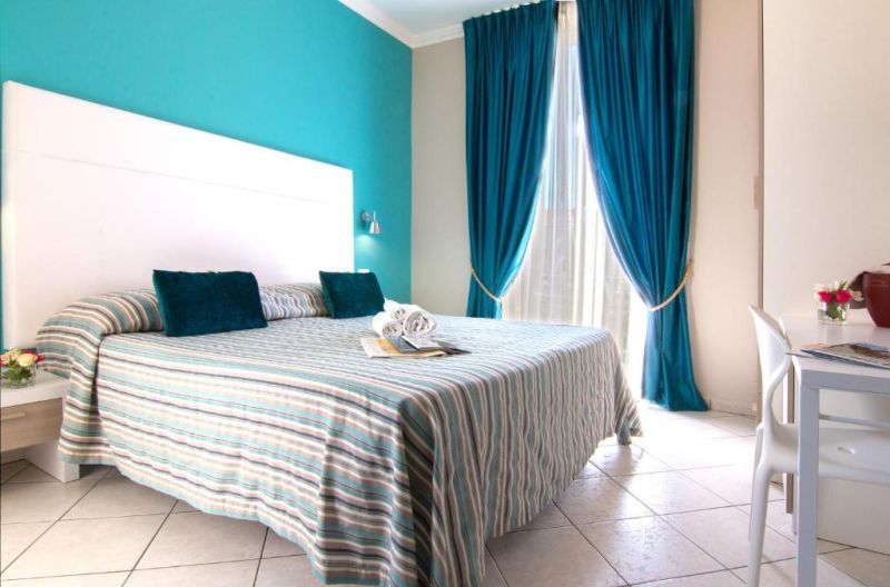 LA RIVIERA DES FLEURS & LA RIVIERA ITALIENNE 