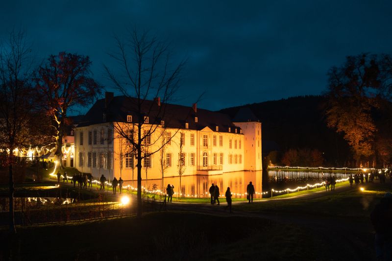 NOËL AUX JARDINS D'ANNEVOIE & DINANT 