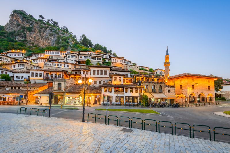ESSENTIEL DE L'ALBANIE 2027
