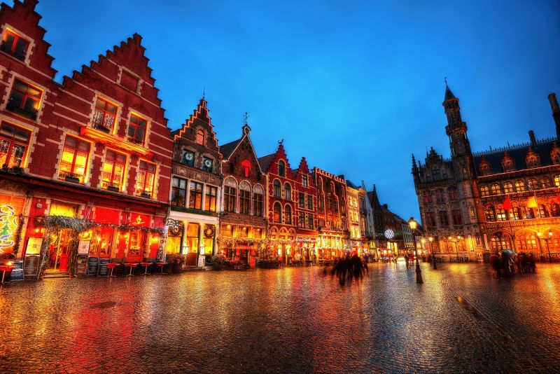LES CHARMES DE BRUGES & SON MARCHÉ DE NOËL