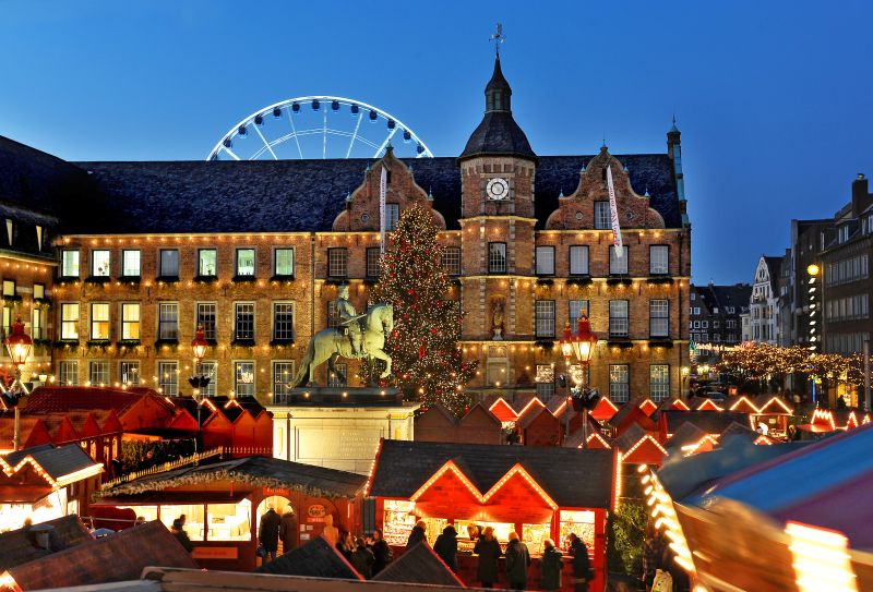 DUSSELDORF & SON MARCHÉ DE NOËL